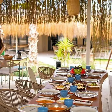 Bellezza Alacati Hotel *